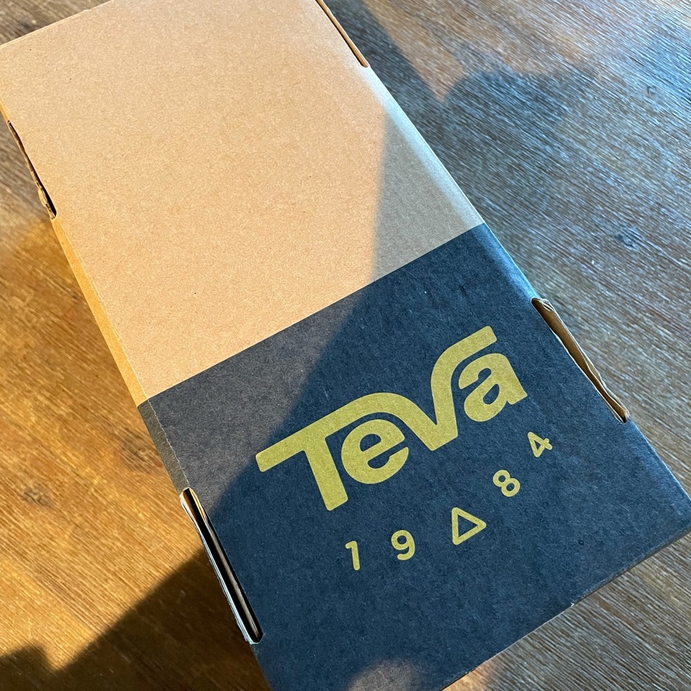 Teva women’s shoes size 8